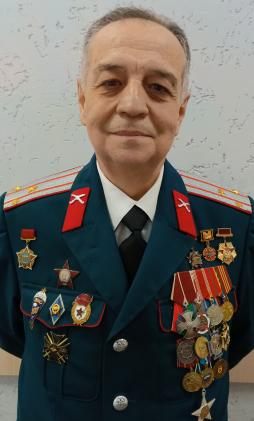 Войсковой старшина Хубаев Виктор Сергеевич